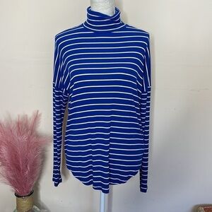 Michael kors • striped ribbed turtleneck long sleeve w/thumbholes